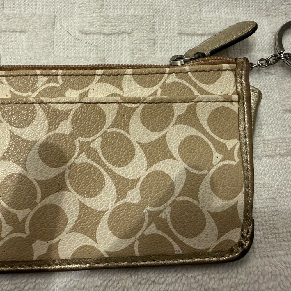 Vintage Coach Gold and Cream Keychain Pouch, Wristlet, Coin Purse, Card Holder - Picture 2 of 7
